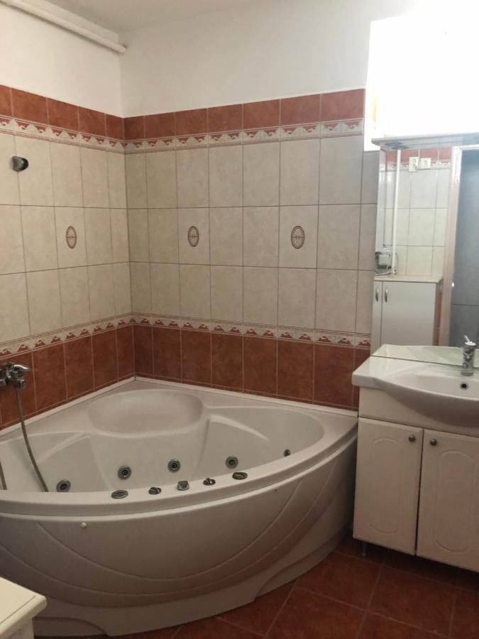 Tulipan Vendeghaz Lägenhet Hajdúszoboszló Exteriör bild