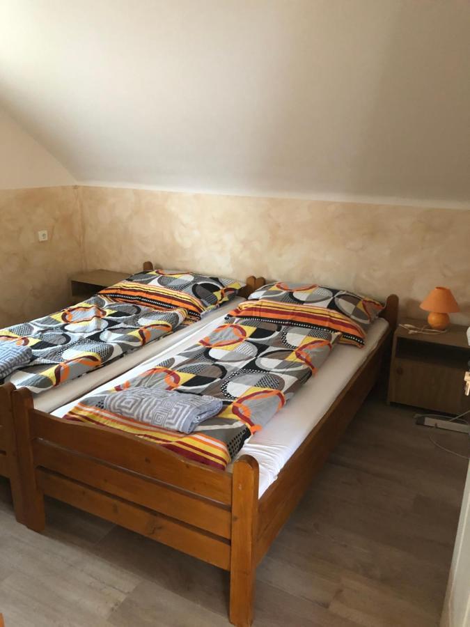 Tulipan Vendeghaz Lägenhet Hajdúszoboszló Exteriör bild